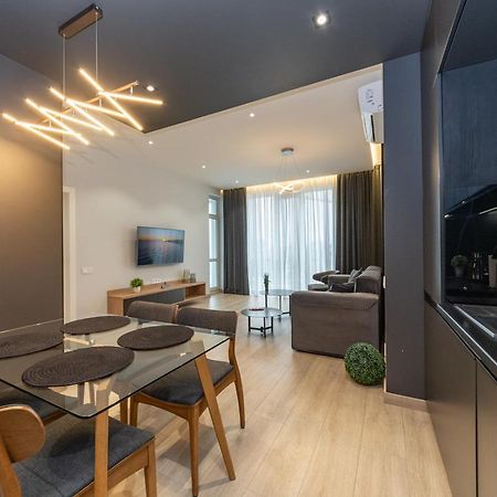 Royal Tower Residence Big Vip Apartment In Center Floor 27 基輔 外观 照片