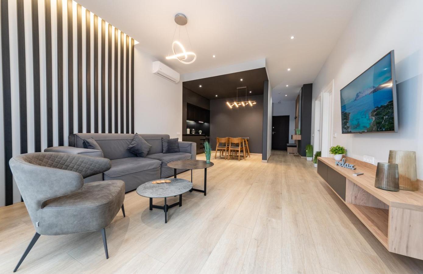 Royal Tower Residence Big Vip Apartment In Center Floor 27 基輔 外观 照片