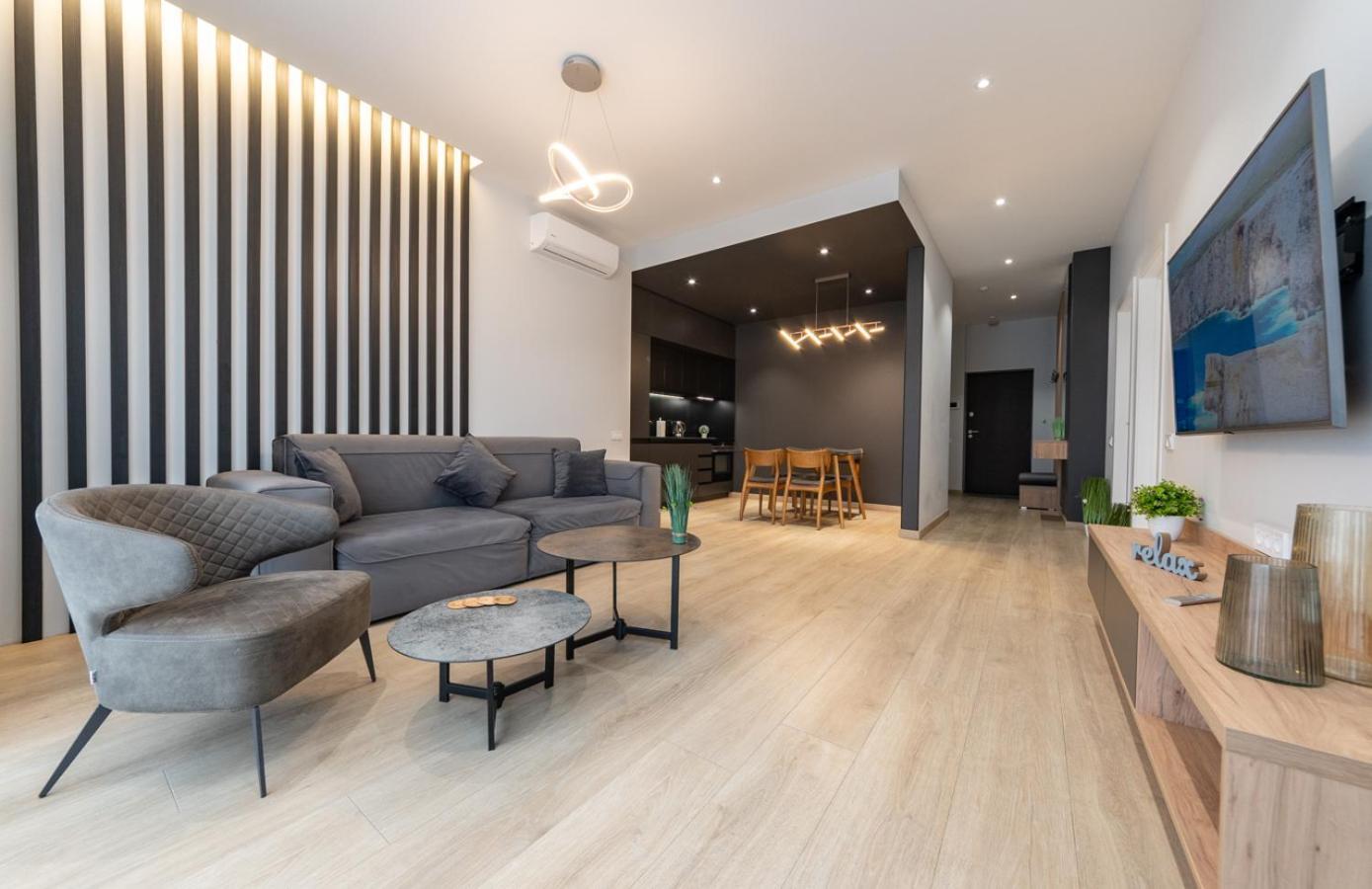 Royal Tower Residence Big Vip Apartment In Center Floor 27 基輔 外观 照片