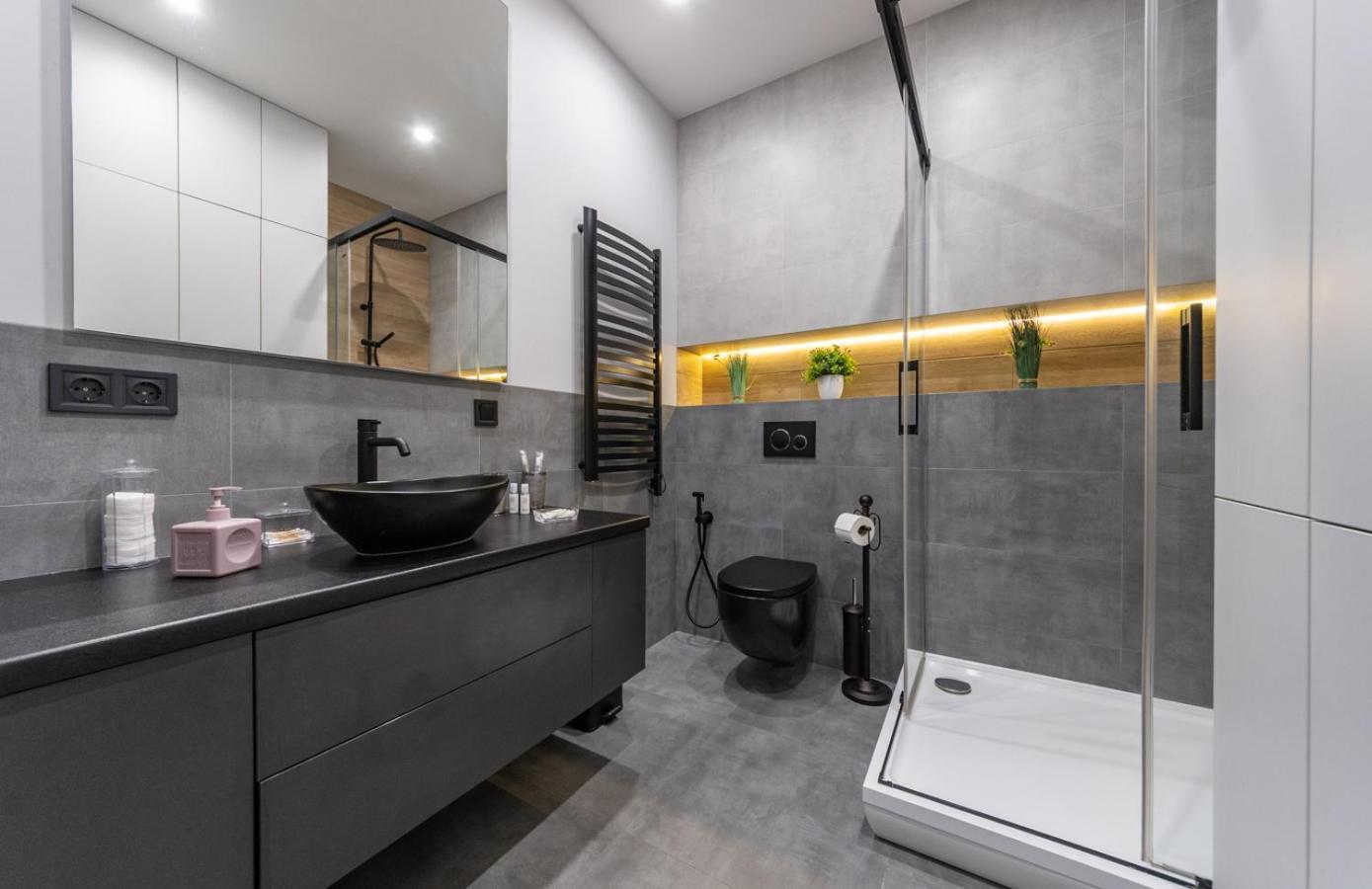 Royal Tower Residence Big Vip Apartment In Center Floor 27 基輔 外观 照片