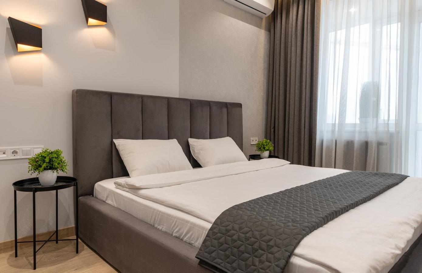 Royal Tower Residence Big Vip Apartment In Center Floor 27 基輔 外观 照片