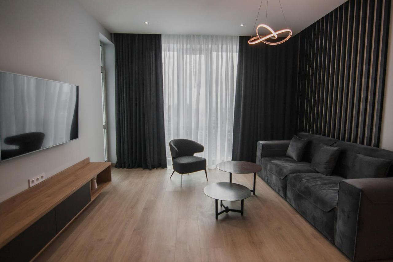 Royal Tower Residence Big Vip Apartment In Center Floor 27 基輔 外观 照片